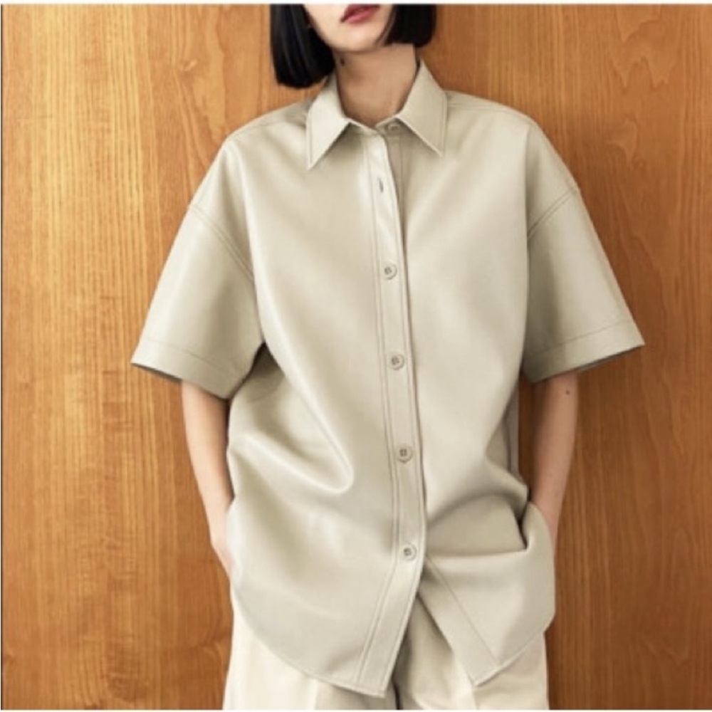 Aritzia Babaton Frances Button Up Vegan Leather Shaket